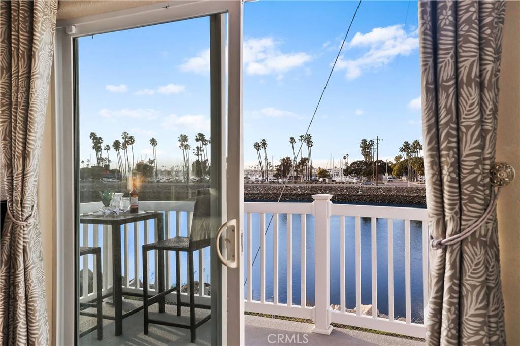 Seal Beach, CA 90740,48 Riversea