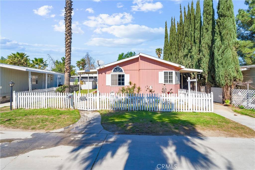 Eastvale, CA 91752,5800 Hamner AVE #232