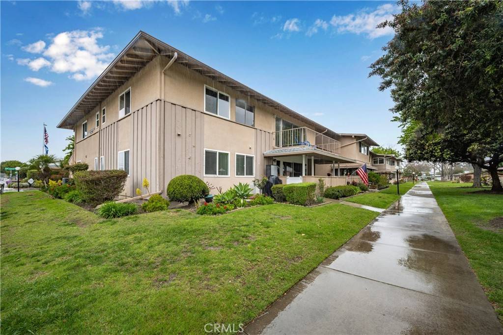 Seal Beach, CA 90740,1860 McKinney WAY #21L