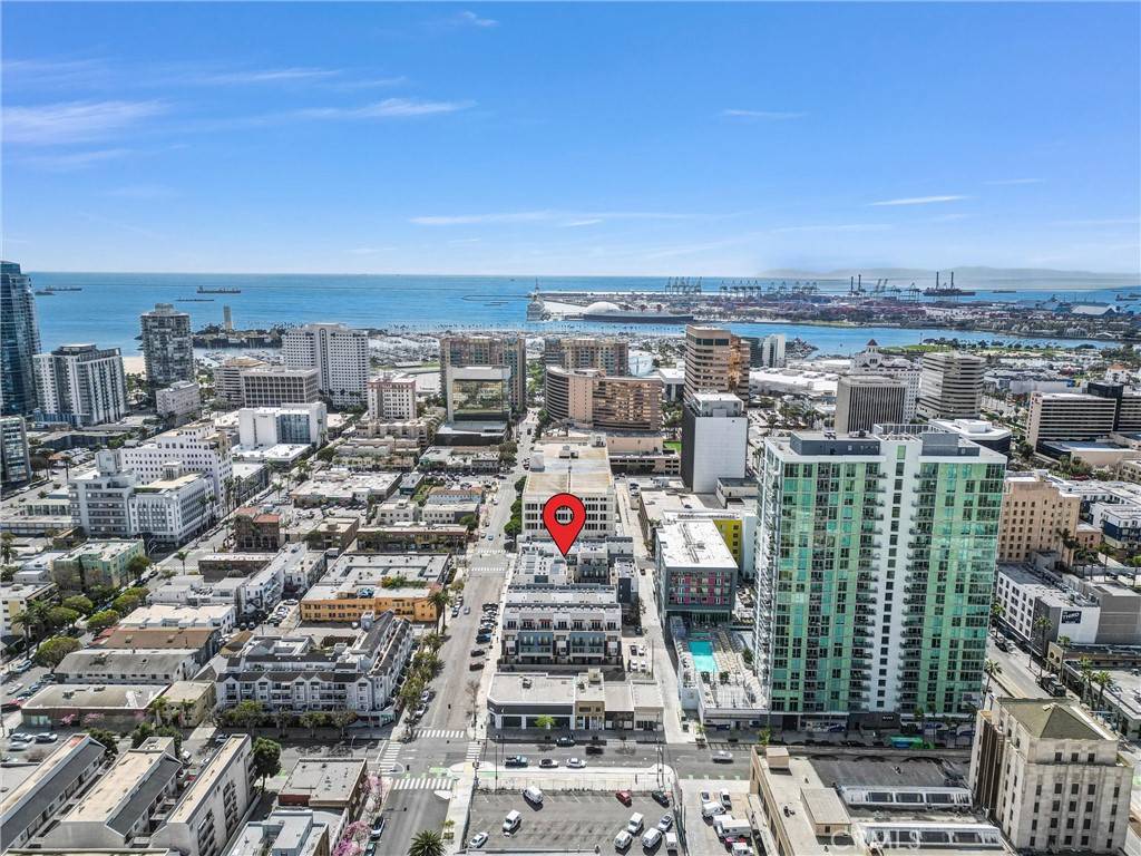 Long Beach, CA 90802,200 Alamo CT