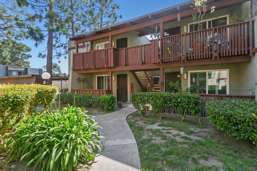 Santa Ana, CA 92707,1030 W Macarthur BLVD #93