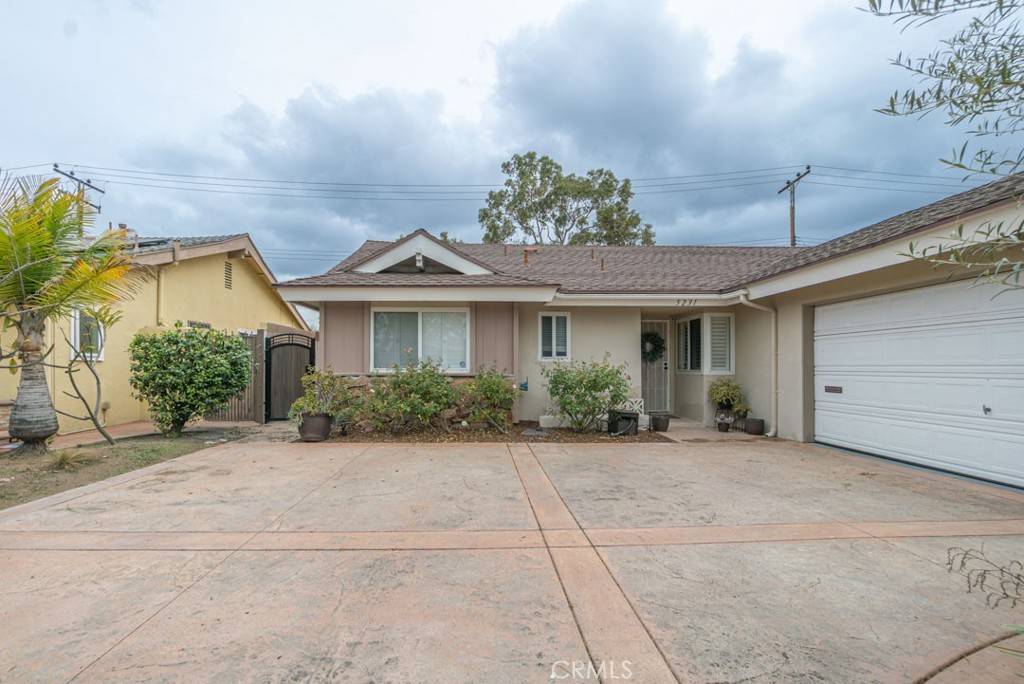 Long Beach, CA 90815,5231 E Canton ST