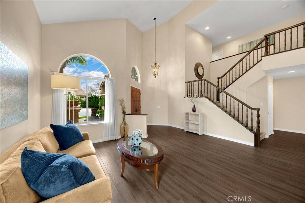 Brea, CA 92821,705 Oakcrest AVE