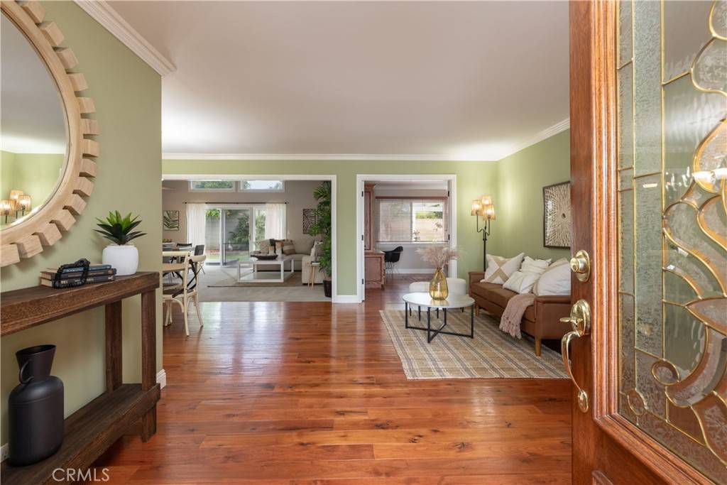 Long Beach, CA 90815,1915 Volk ave.