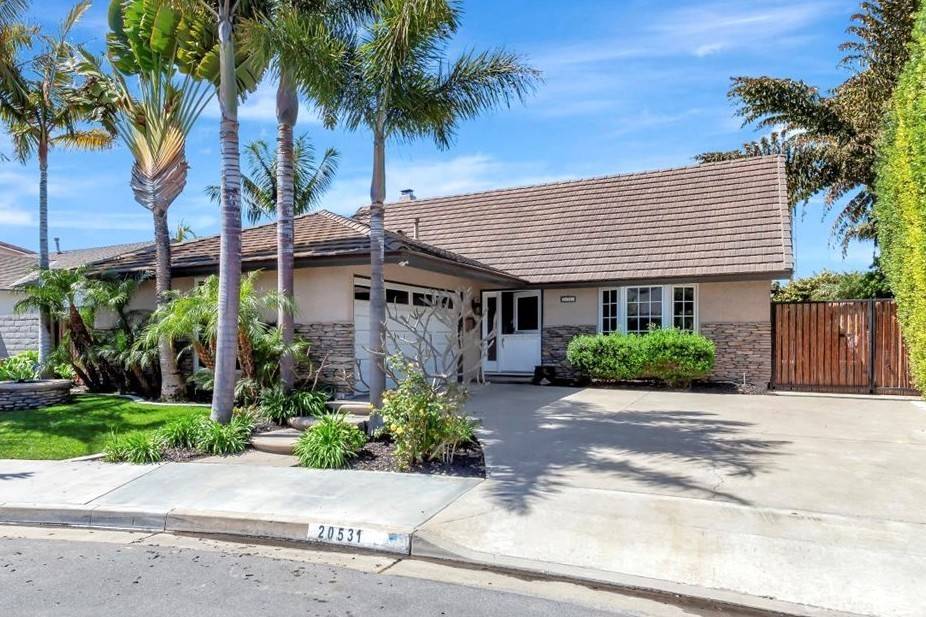 Huntington Beach, CA 92646,20531 Paisley LN