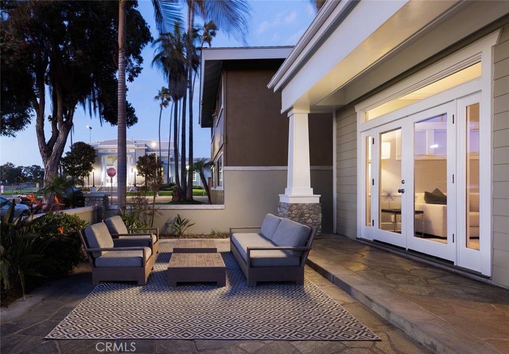 Huntington Beach, CA 92648,624 16th ST