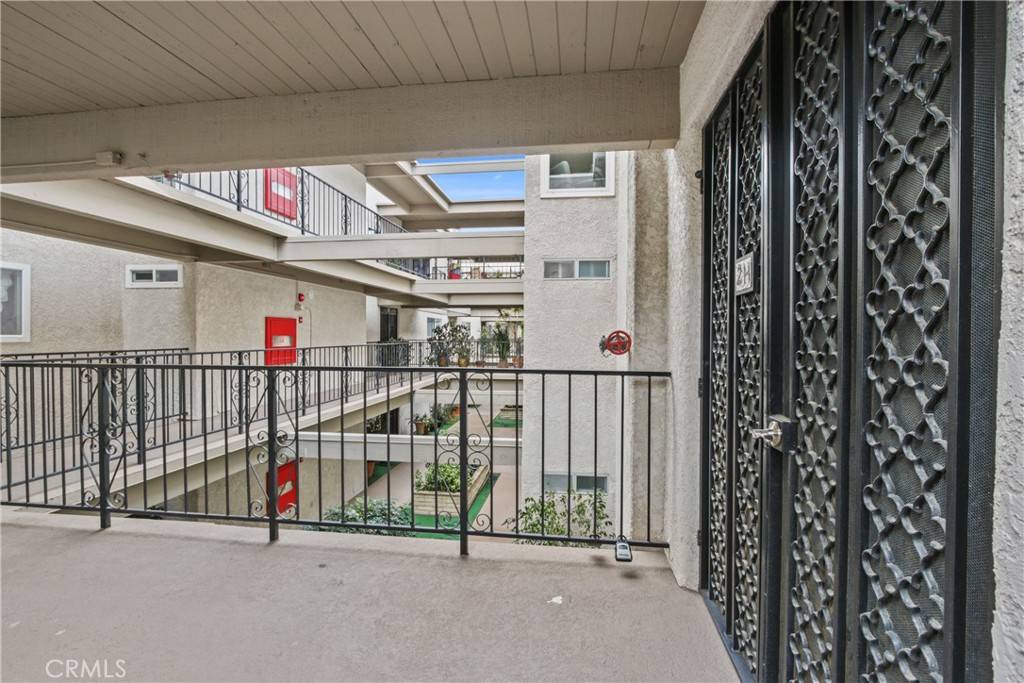 Laguna Woods, CA 92637,4009 Calle Sonora Oeste #2H