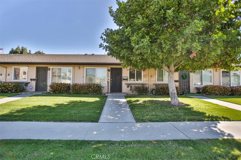 Bellflower, CA 90706,9902 Cedar ST