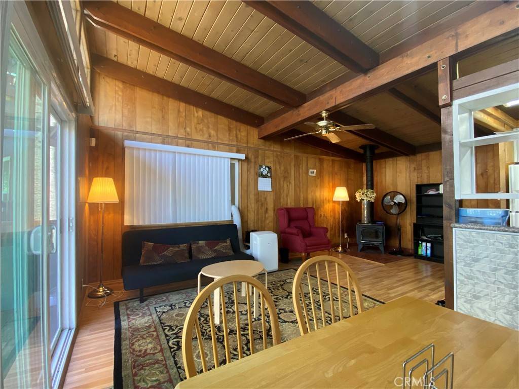 Twin Peaks, CA 92391,26326 Forest LN