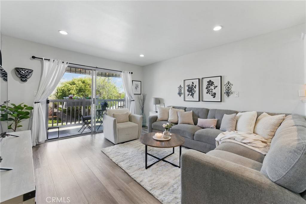 Long Beach, CA 90814,363 Newport AVE #102