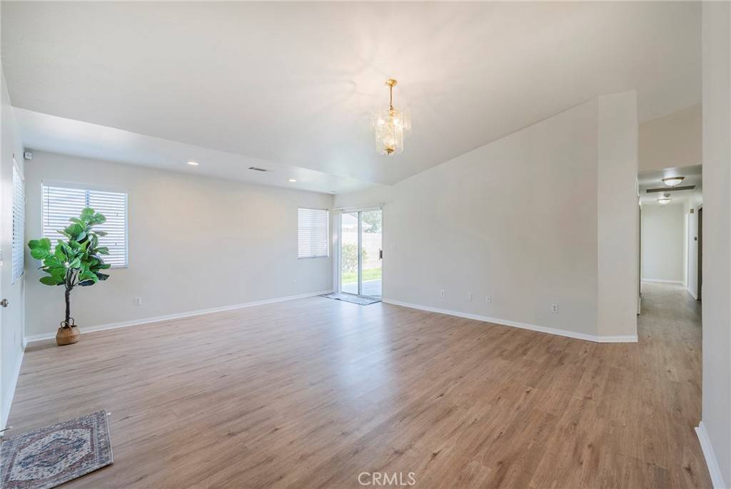 Anaheim, CA 92805,810 N Lemon ST