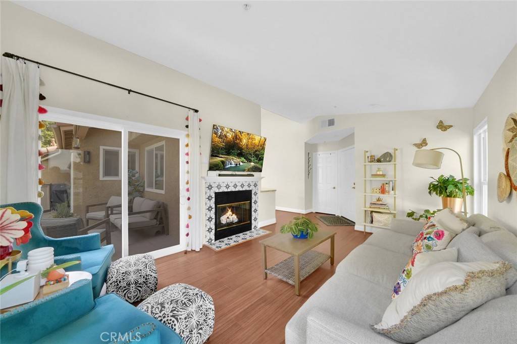Yorba Linda, CA 92887,5235 Box Canyon CT #22F