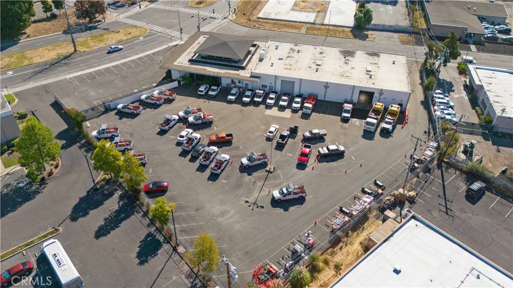 Oakland, CA 94621,8399 Edgewater DR