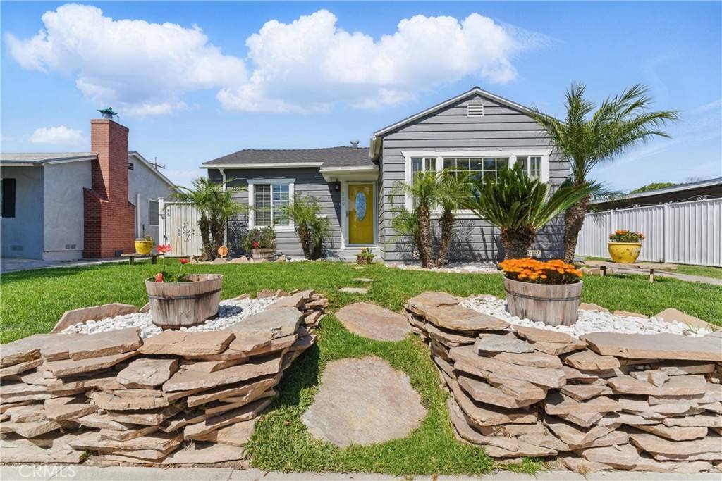 Long Beach, CA 90805,239 E 68th WAY