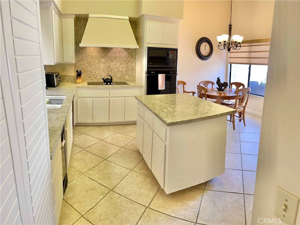 La Quinta, CA 92553,54873 Southern Hills