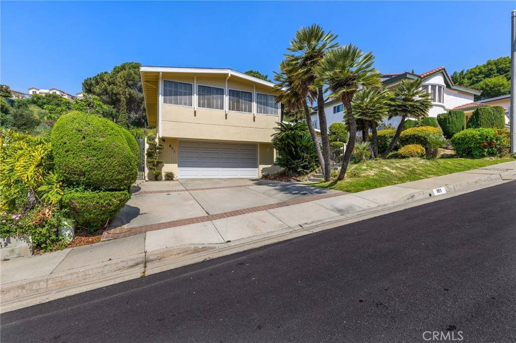 Monterey Park, CA 91754,851 Crest Vista DR