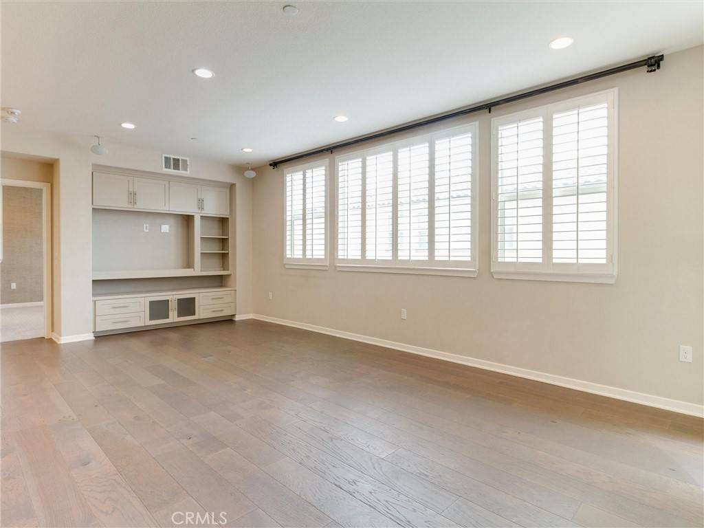 Brea, CA 92823,418 Maravilla LN