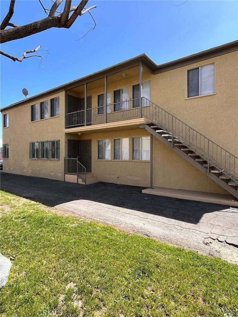 Compton, CA 90220,1020 S Grandee AVE
