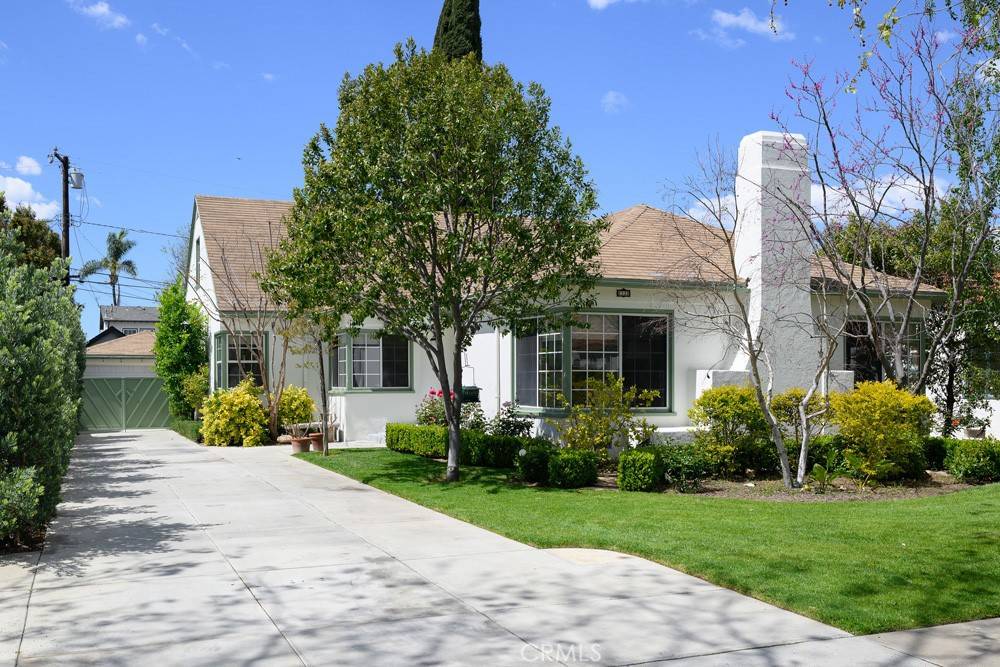 Santa Ana, CA 92706,2332 N Riverside DR
