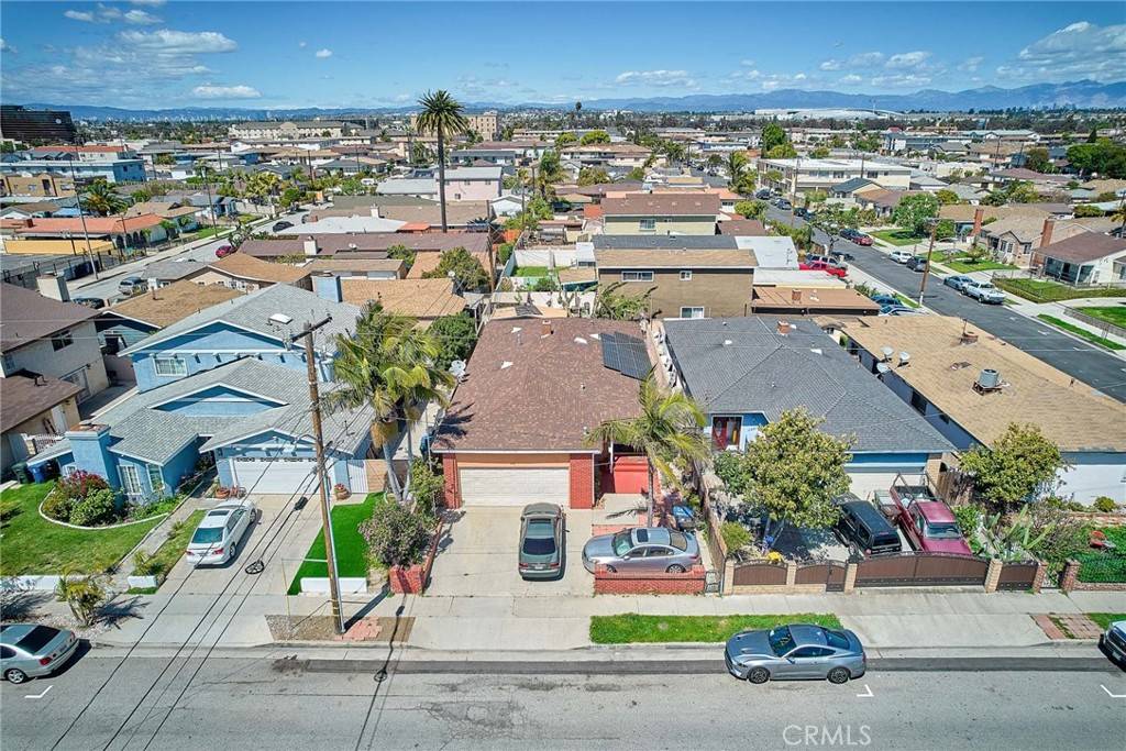 Hawthorne, CA 90250,4265 W 119th ST