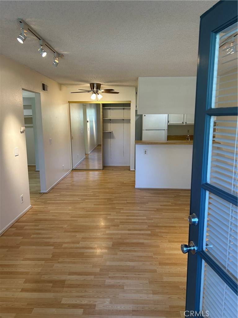Huntington Beach, CA 92648,18232 Parkview LN #103