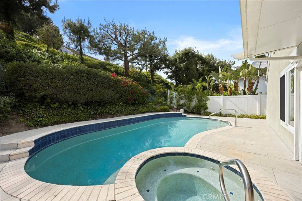 Anaheim Hills, CA 92807,521 S Weymouth CT