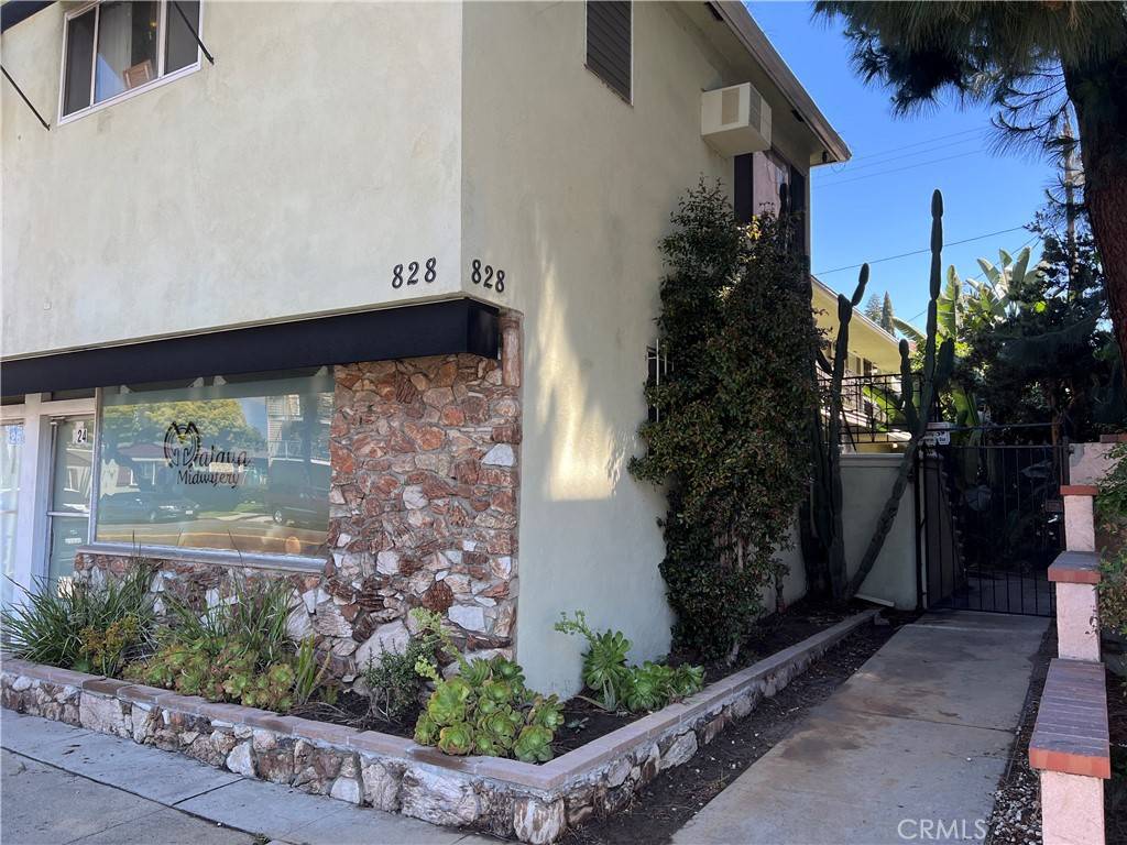 Long Beach, CA 90804,824 Redondo AVE