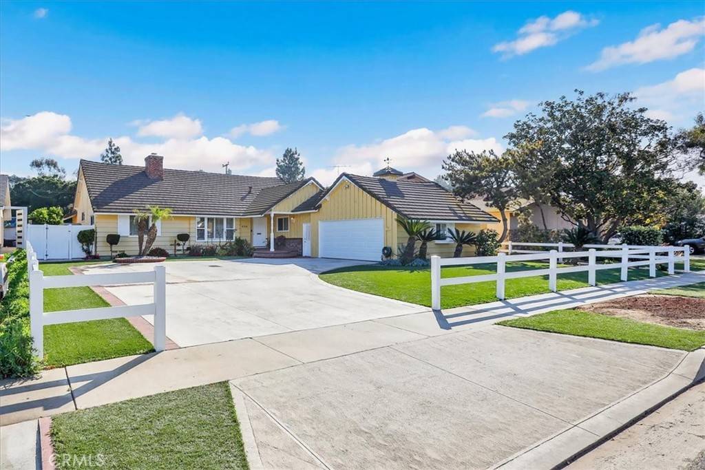 Lakewood, CA 90712,4354 Fairway DR