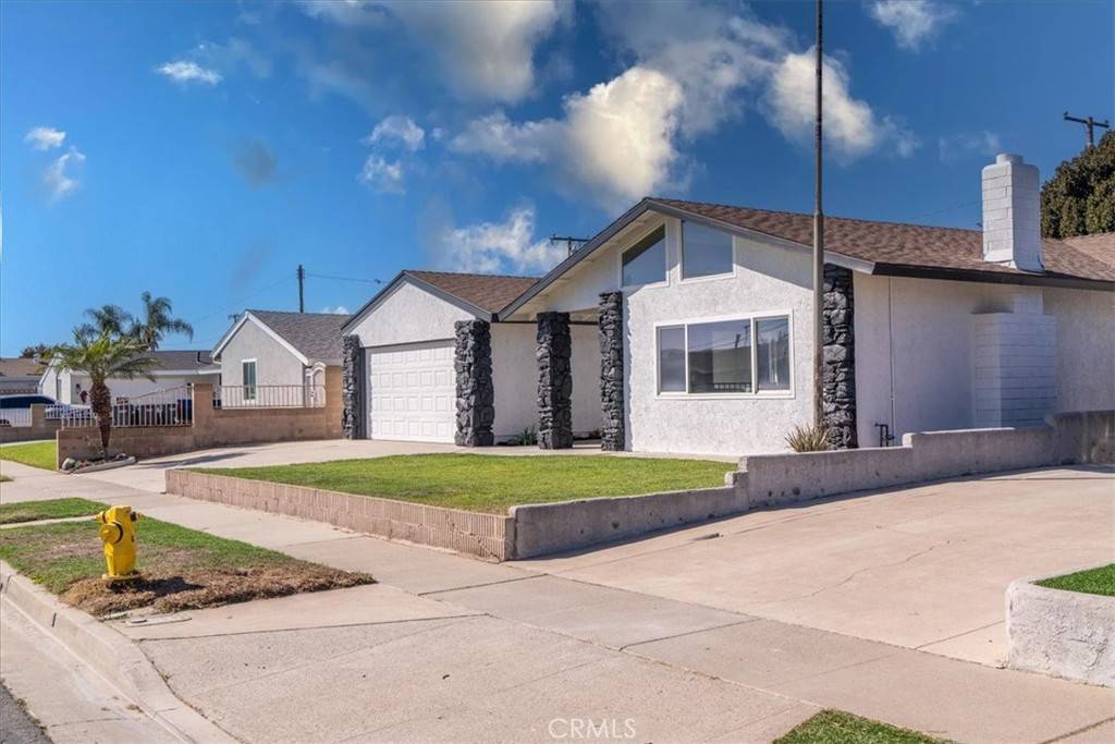 Buena Park, CA 90620,7387 Santa Elena DR