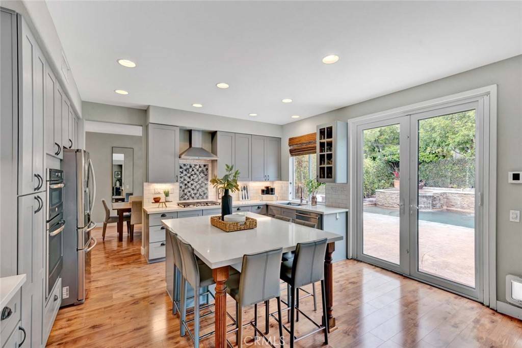 Tustin, CA 92782,11665 Allen