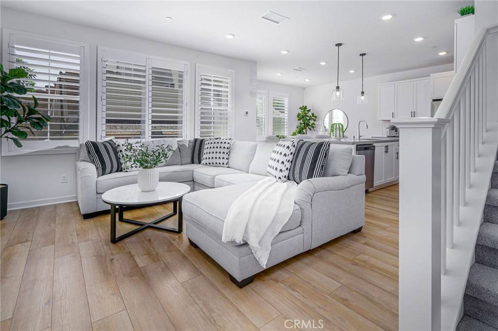 Corona, CA 92883,4058 SPRING HAVEN LN