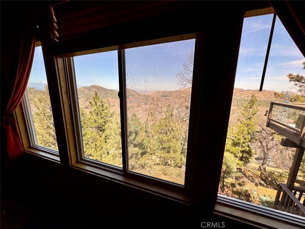 Lake Arrowhead, CA 92352,1454 Lovers LN