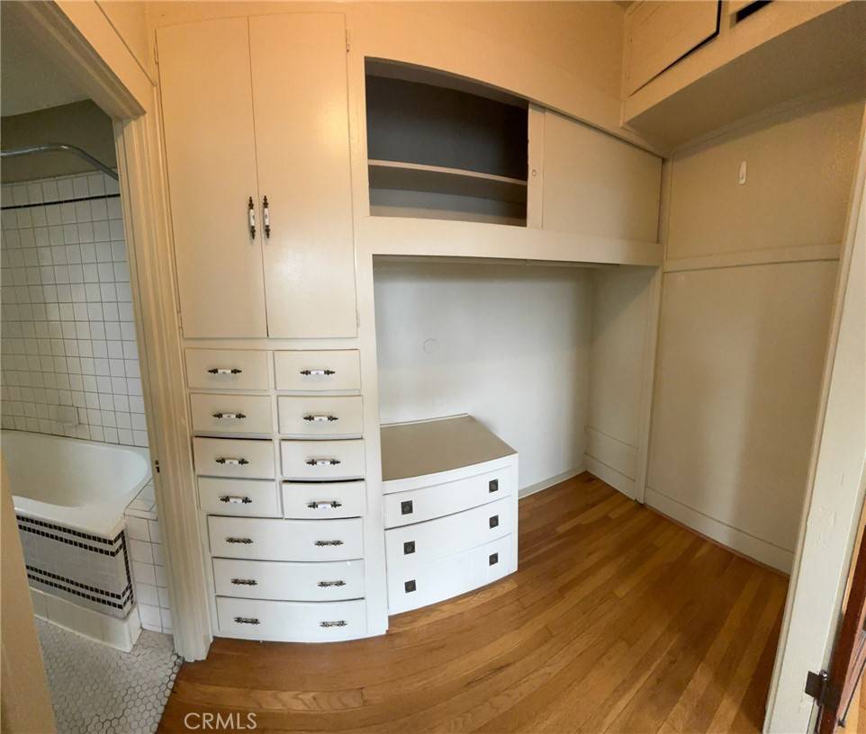 Long Beach, CA 90802,360 W Ocean BLVD #209