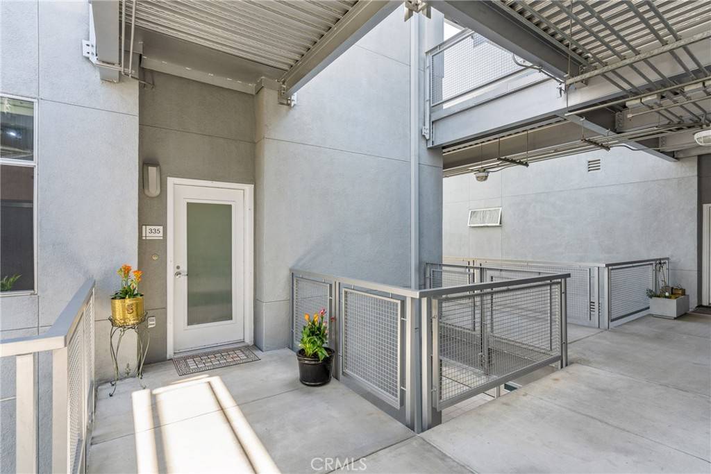 Anaheim, CA 92805,435 W Center Street #335