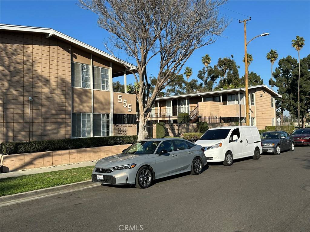 Long Beach, CA 90805,555 E Adams ST