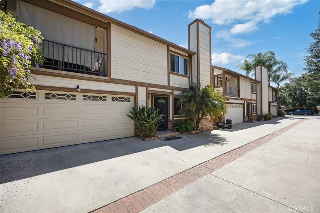 Covina, CA 91723,227 E Dexter ST
