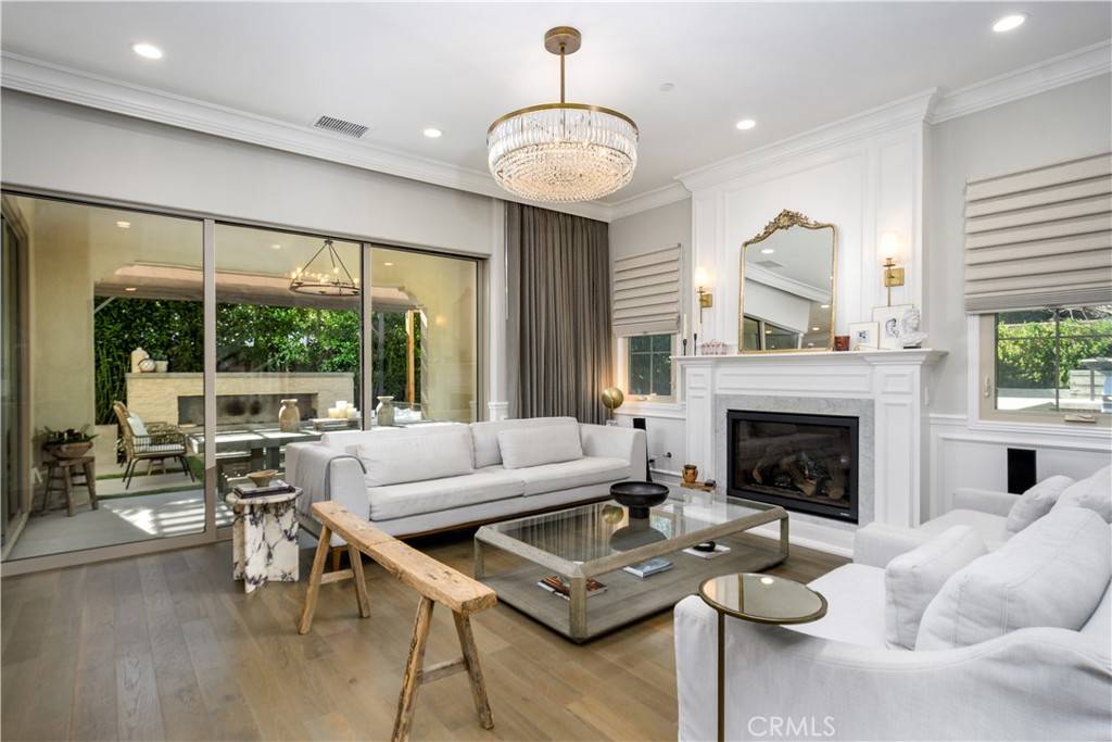Irvine, CA 92602,50 Navajo
