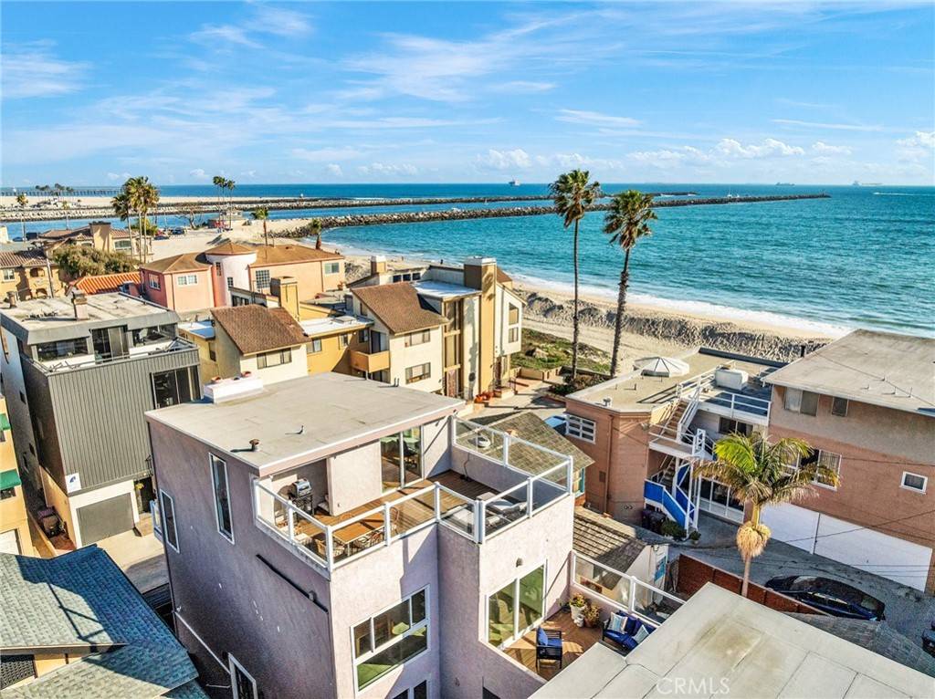 Long Beach, CA 90803,15 69th PL