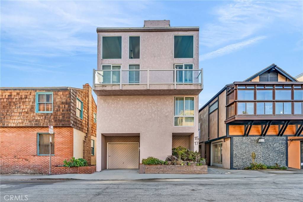 Long Beach, CA 90803,15 69th PL