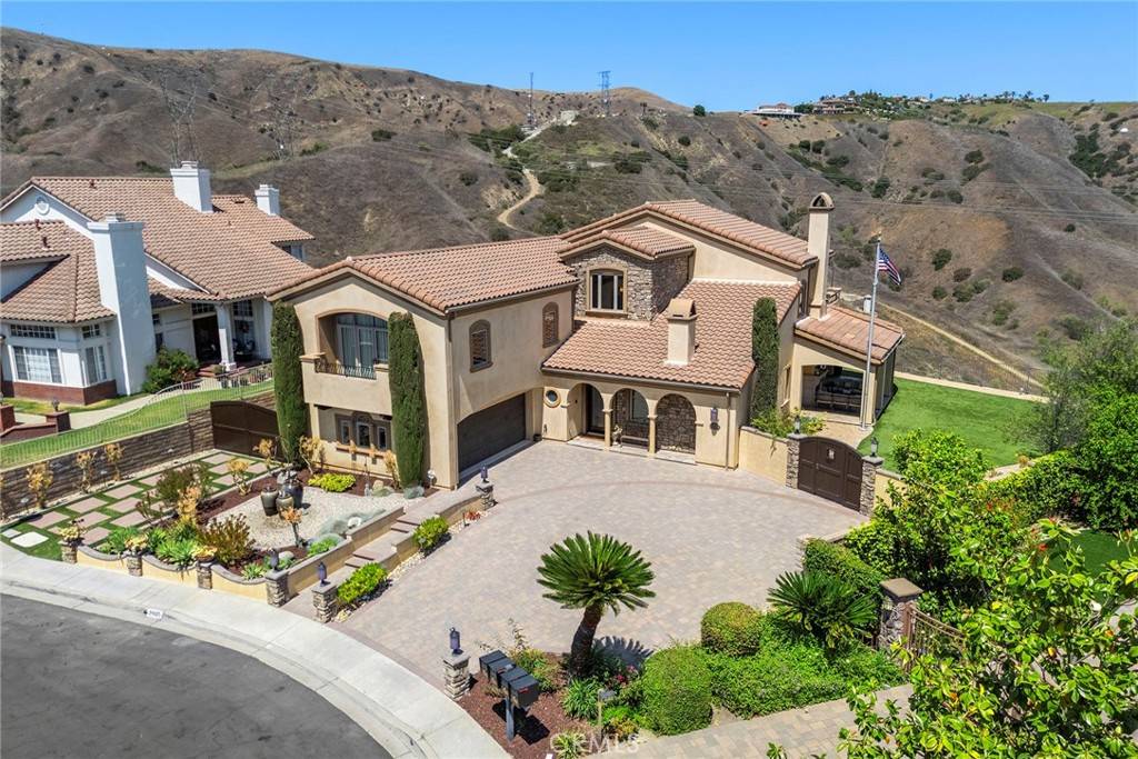 Yorba Linda, CA 92887,21925 Heatheridge Drive