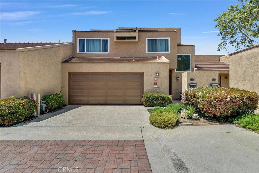 Yorba Linda, CA 92886,4780 Escalona Plz