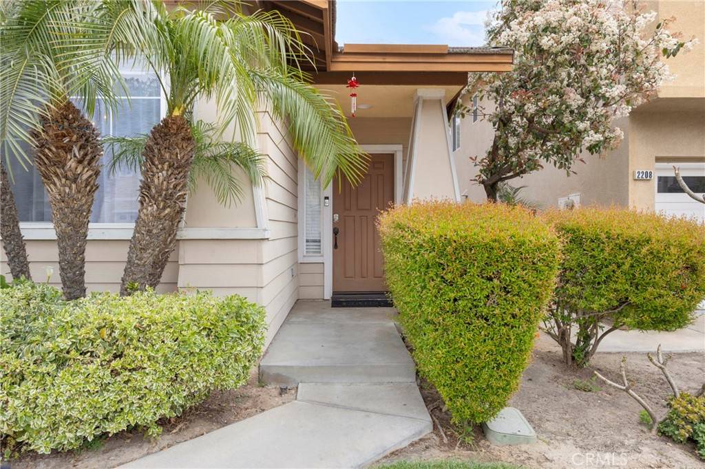 Signal Hill, CA 90755,2216 Jeans CT