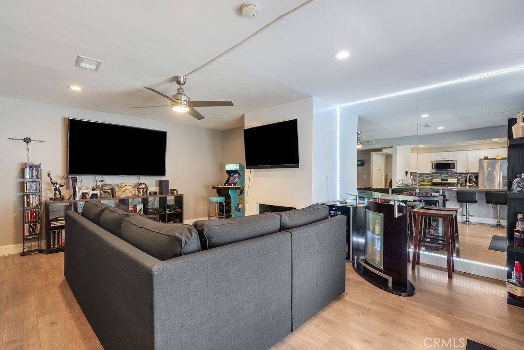 Tustin, CA 92780,1192 Mitchell AVE #66