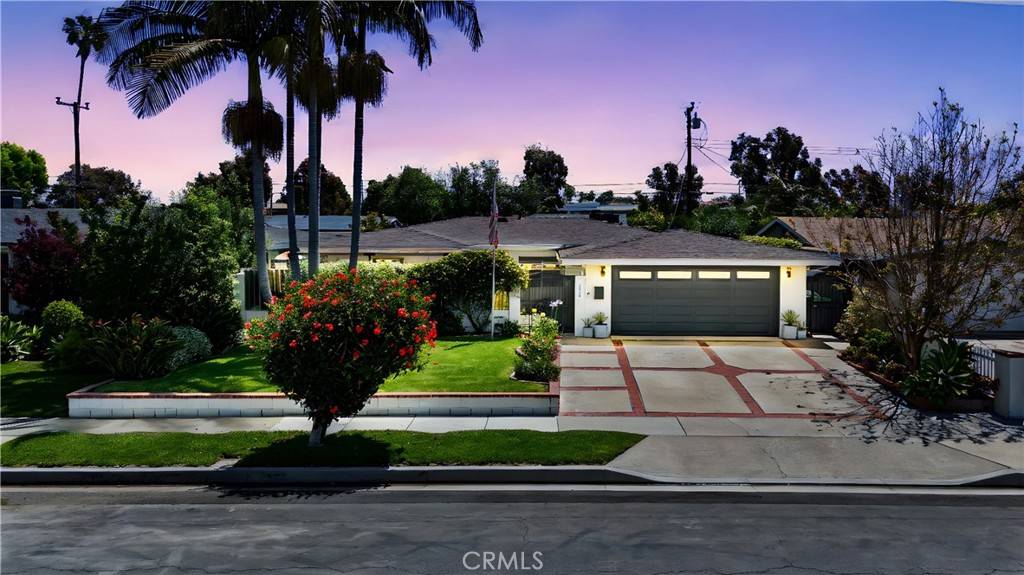 Costa Mesa, CA 92626,2924 Royal Palm DR