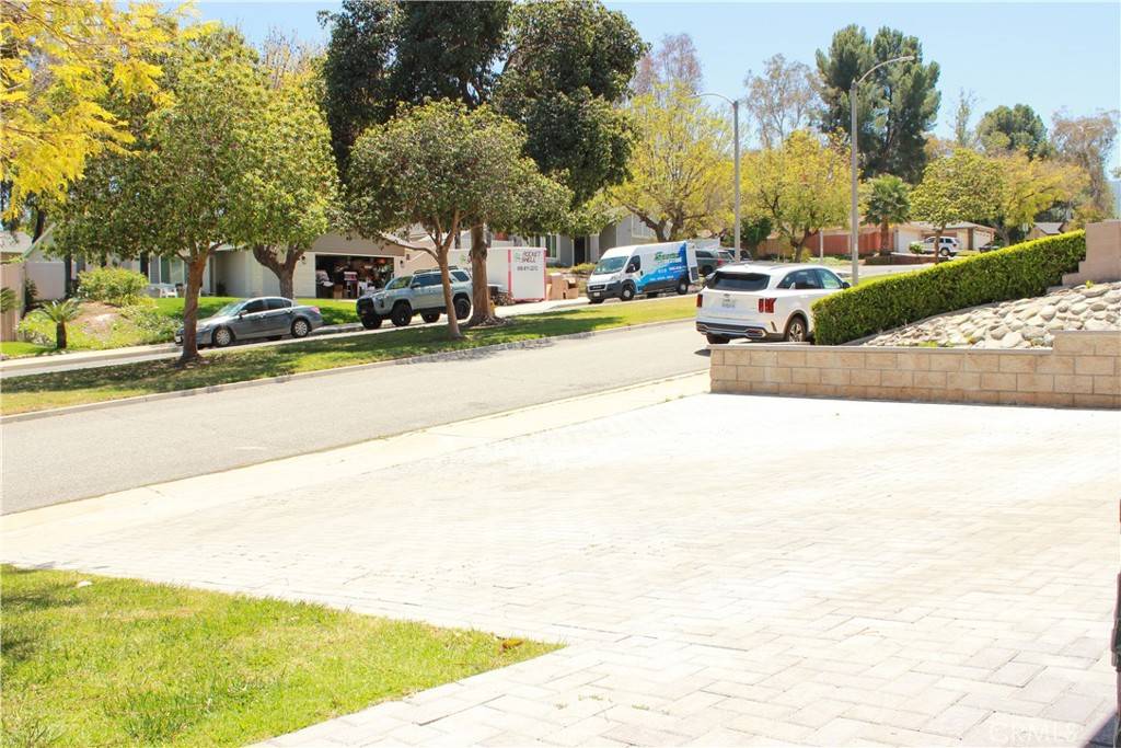 Corona, CA 92882,2314 Mcneil CIR