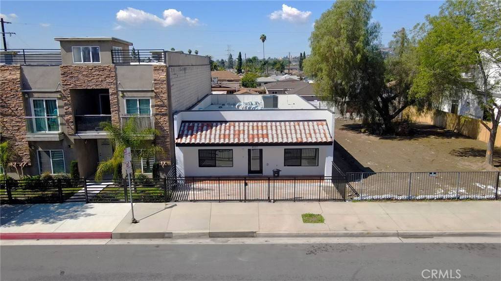Pico Rivera, CA 90660,4137 Rosemead BLVD