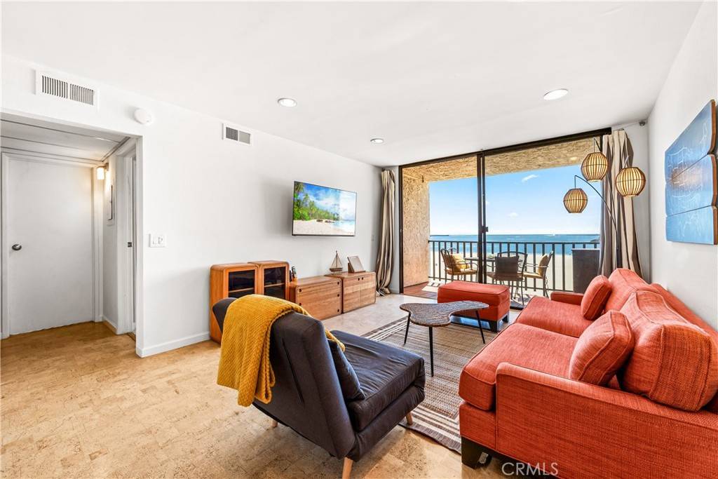 Long Beach, CA 90802,1140 E Ocean BLVD #338