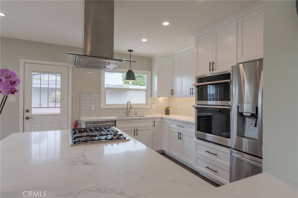 3061 Fidler AVE Long Beach, CA 90808