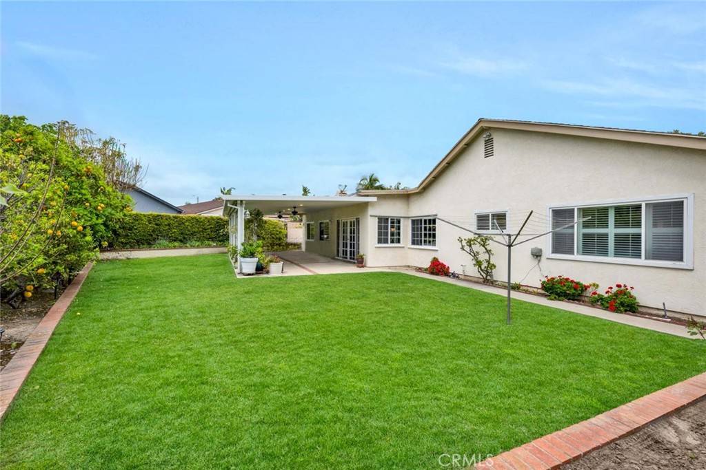 Tustin, CA 92780,1622 Darsy CIR