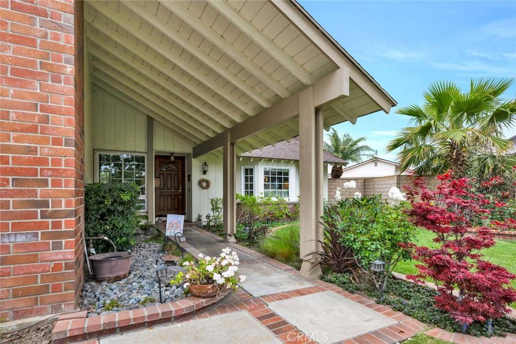 Tustin, CA 92780,1622 Darsy CIR